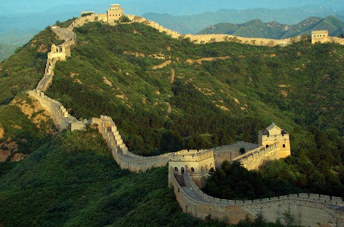 Jinshanling Private Tour with Night View of Simatai and Gubei Water Town from Beijing - What the private format changes
