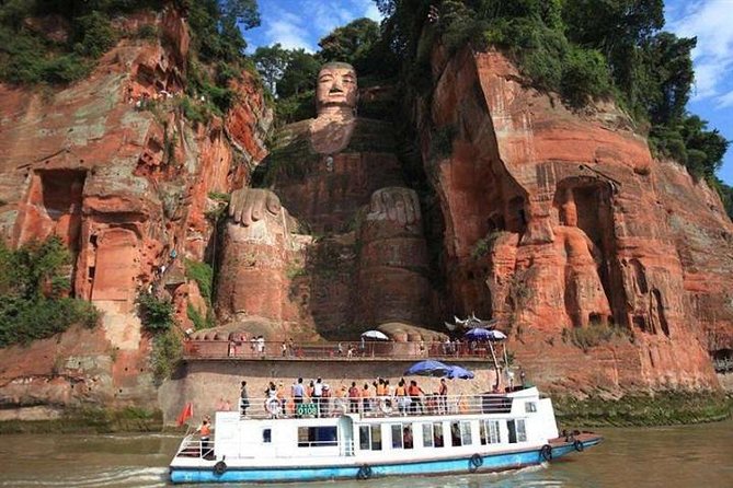 Leshan Giant Buddha and Huanglongxi Ancient Town Day Trip - Is $93 good value?