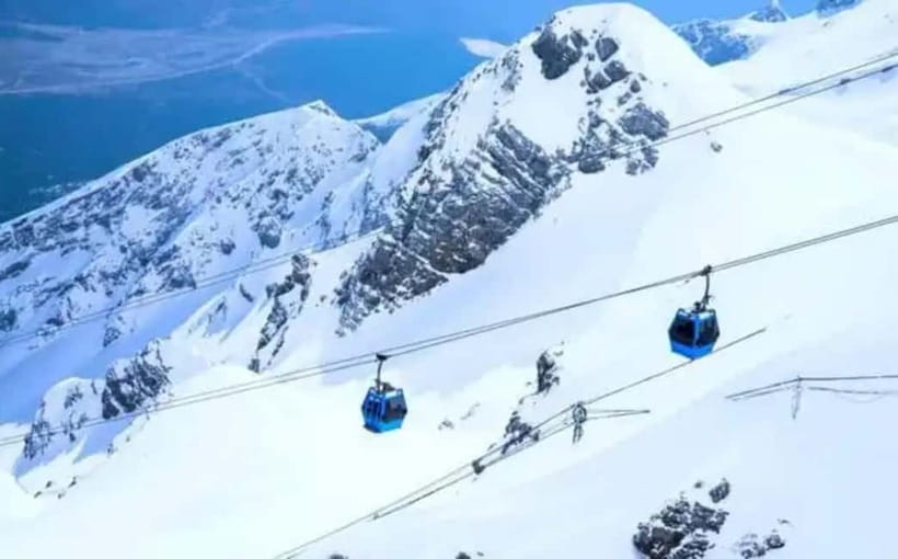 Lijiang: Jade Dragon Snow Mountain for Foreign Tourists - Blue Moon Valley and the Yangtze River