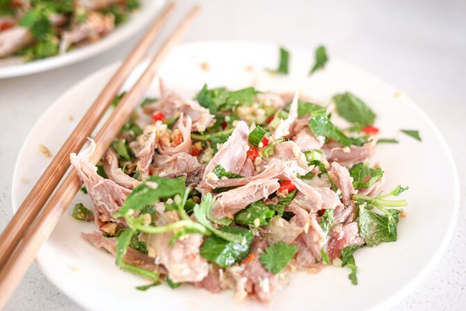 Lijiang Naxi Cuisine Cooking Class & Market Visit - Seeing Naxi food in its daily setting