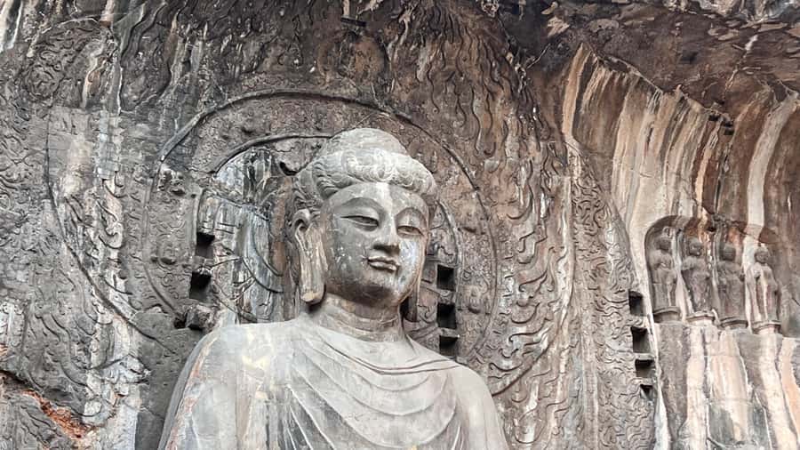 Luoyang: Day tour from Xian or LuoYang with tickets options - Longmen Grottoes and 1,500 years of Buddhist carving