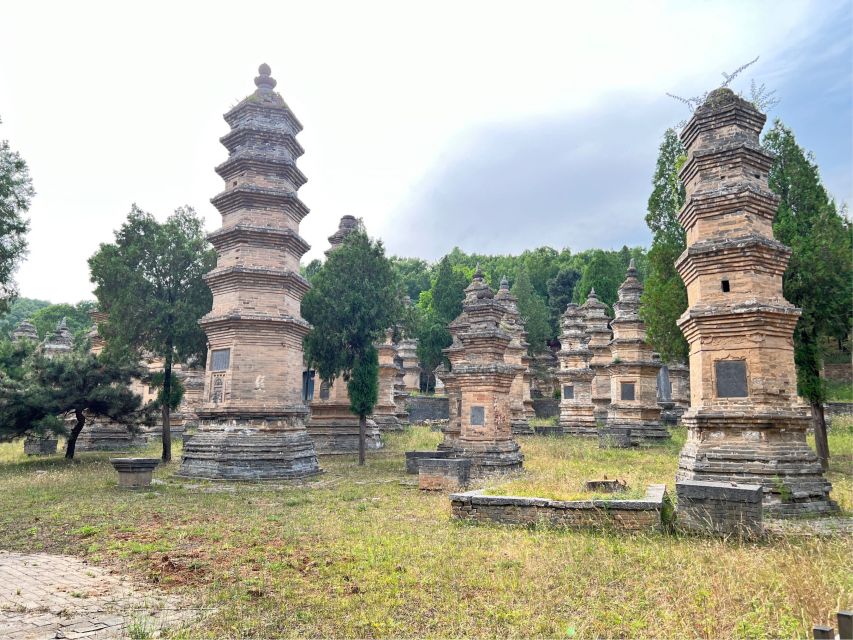 Luoyang Private Day Tour to Shaolin Temple&Longmen Grottoes - The boat cruise gives Longmen a wider view