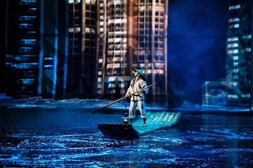 Macau: House of Dancing Water Show Ticket - What happens during the 90-minute performance