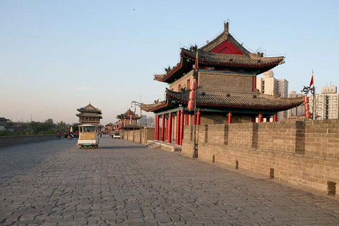 Mini Group Xian Day Tour to Terracotta Army, City Wall, Pagoda and Muslim Bazaar - Why this Xi’an day tour works