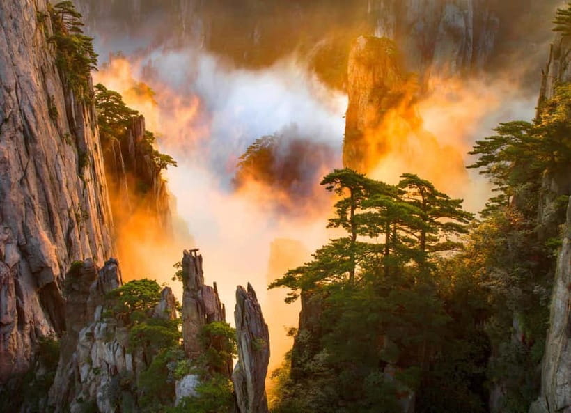 Mount Huangshan: Highlights Tour in Huangshan full-day - What the day feels like from 8:00 AM to late afternoon