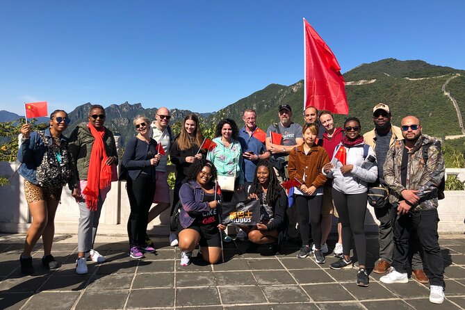 Mubus: Mutianyu Great Wall Bus Tour with Summer Palace Options - How the guide’s role affects the day