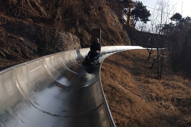 Mutianyu Great Wall Private Trip with Toboggan Slide down - Why Mutianyu works better with an early start