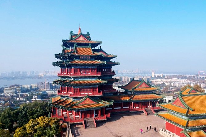Nanjing Private English Tour Guide Service - Sun Yat-sen Mausoleum and the city’s grand scale