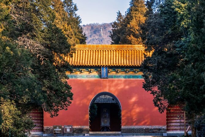 Nanjing Professional and Private Tour Guide Service - Walking through Ming Xiaoling’s imperial past