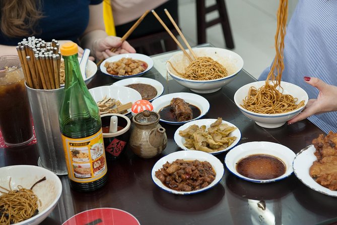 Off-beaten Route: Shanghai Old Town Discovery&Street Food Tasting - Starting at Dajing Ge Pavilion and the Old City Wall