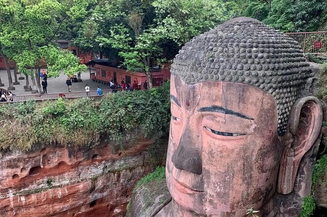One Day Trip to Chengdu Panda Base and Leshan Buddha Tour - Starting early at Chengdu Panda Base