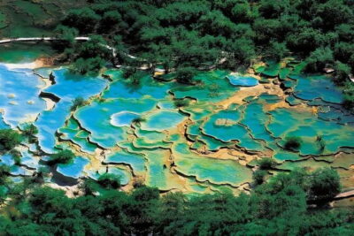 Private 2-Day Jiuzhaigou & Huanglong Tour by Train from Chengdu