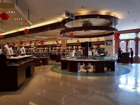 Private Beijing Markets Tour with Tea Tasting at Hongqiao Pearl Market - Why These Two Markets Make a Good Pair