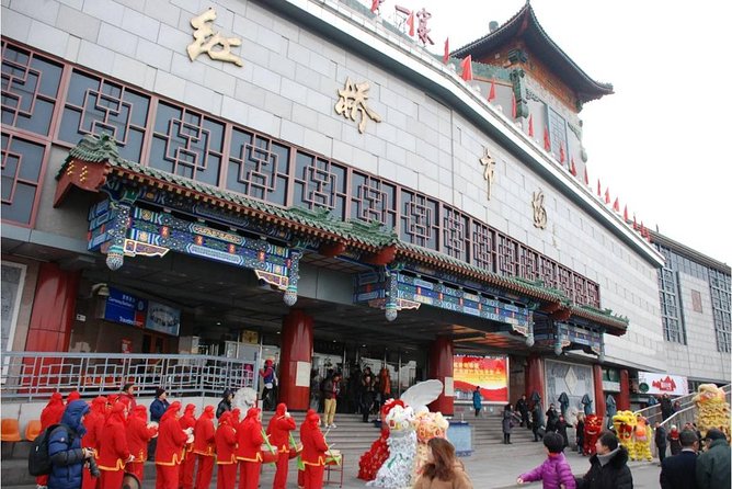 Private Beijing Markets Tour with Tea Tasting at Hongqiao Pearl Market - Panjiayuan Antique Market: Two Hours Among 3,000 Stalls