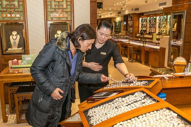 Private Beijing Markets Tour with Tea Tasting at Hongqiao Pearl Market - How Bargaining Works on This Tour