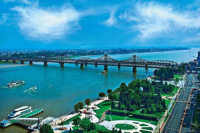 Private Dandong City Day Tour:Hushan Great Wall,Yalu River Broken Bridge,Border - Hushan Great Wall: a strong first stop