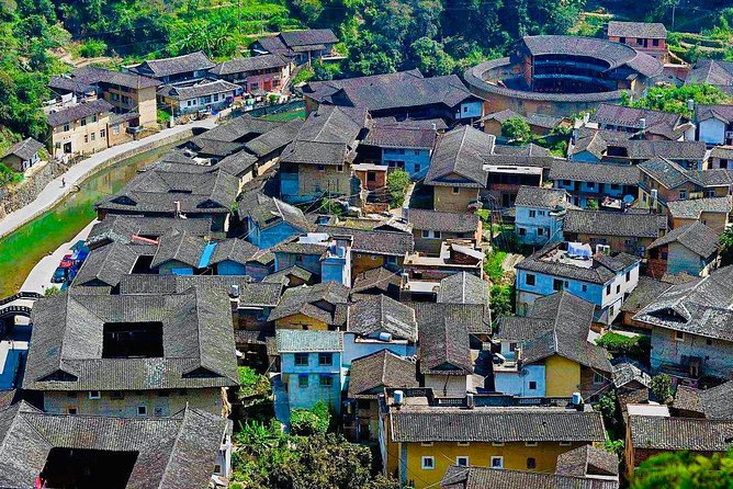 Private Day Tour Tianluokeng Tulou Cluster And Taxia Village From Xiamen - Lunch among tea gardens, at your own cost