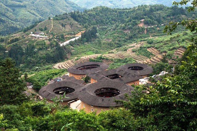 Private Day Tour To Tianluokeng Tulou from Xiamen Including Lunch - What the private format is really worth