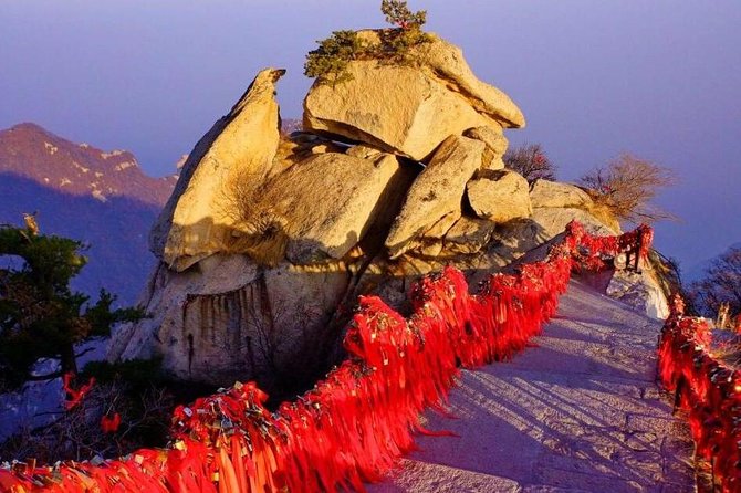 Private Day Trip to Mount Hua from Xi'an with English Driver - Choosing the cable car route that fits your day