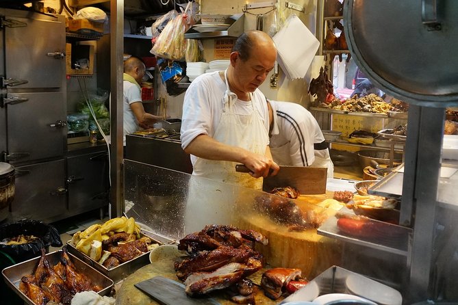 Private Food Tour: Hong Kong Island - Sheung Wan begins with dim sum by trolley