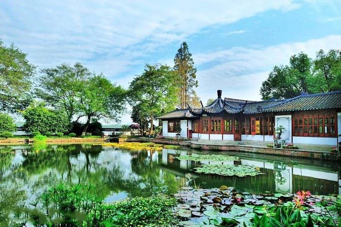 Private Full Day Tour : Customizable Hangzhou City Highlights with Multi Options - Lingyin Temple and the stories behind the buildings