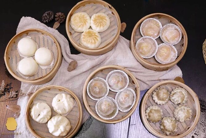 Private Guangzhou Food Tour Michelin Restaurant&Local Food Market - Qingping Medicine Market and old alley snacks