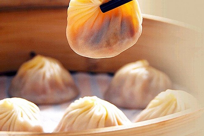 Private Guangzhou Night Tour with Canton Tower and Dim-Sum Dinner - Reading the city from the 108th floor