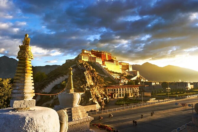 Private Guided Day Tour Potala Palace and Sera Monastery - Why these two Lhasa sights work well together