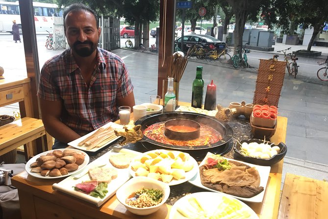Private Half-Day Tour in Sichuan Culture Show with Hot Pot Dinner in Chengdu - Practical details before you reserve