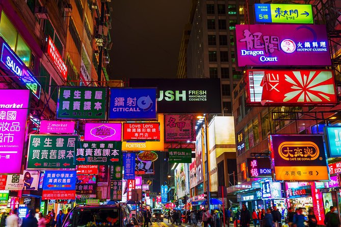 Private Hong Kong Tour with a Local, Highlights & Hidden Gems 100% Personalised - Starting in Central at the Statue of Sir Thomas Jackson