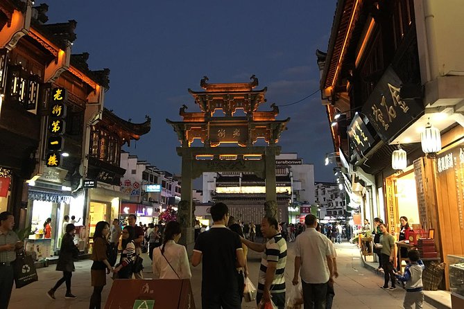 Private Huangshan 4-Day Tour to Visit Yellow Mountain and Hongcun Village - Hongcun Village: architecture, lanes, and a slower pace