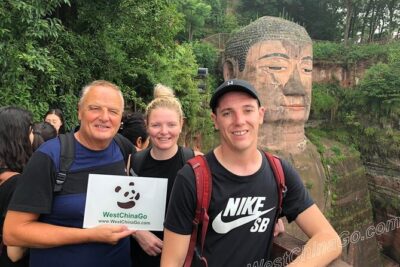 Private Leshan Giant Buddha and Local Food Tasting Trip