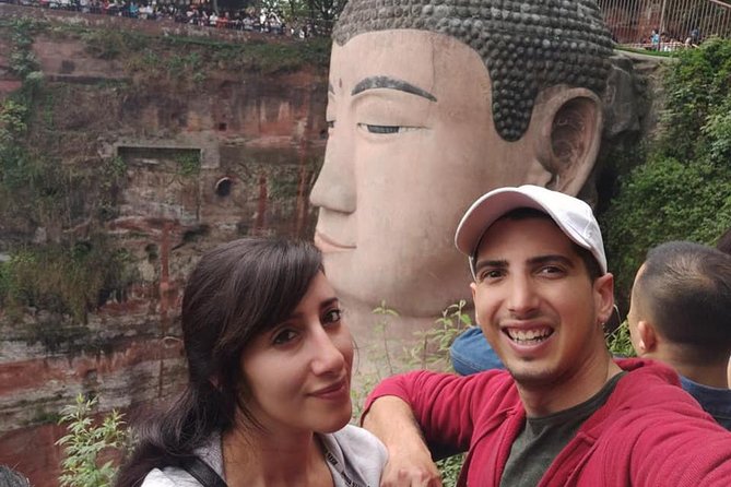 Private Leshan Giant Buddha and Local Food Tasting Trip - Is $199 a fair price?