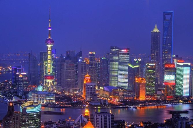 Private Night Tour-VIP River Cruise and Shanghai Tower Option - Cruising past the Bund and Pudong