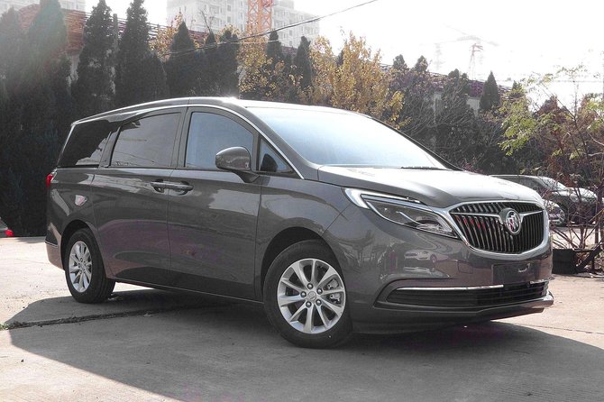 Private Pick-up From Shanghai Pudong Airport to Locations in City - Finding the driver in the arrivals hall
