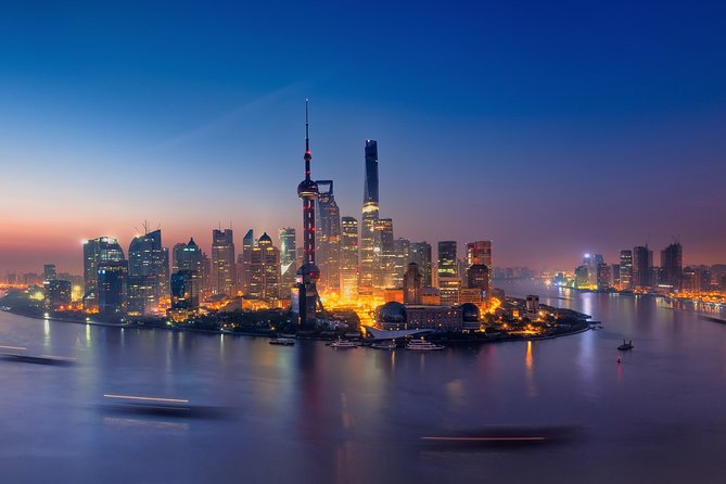 Private Shanghai Night River Cruise and Hot Pot Dining Experience - Why VIP seating matters on a busy night