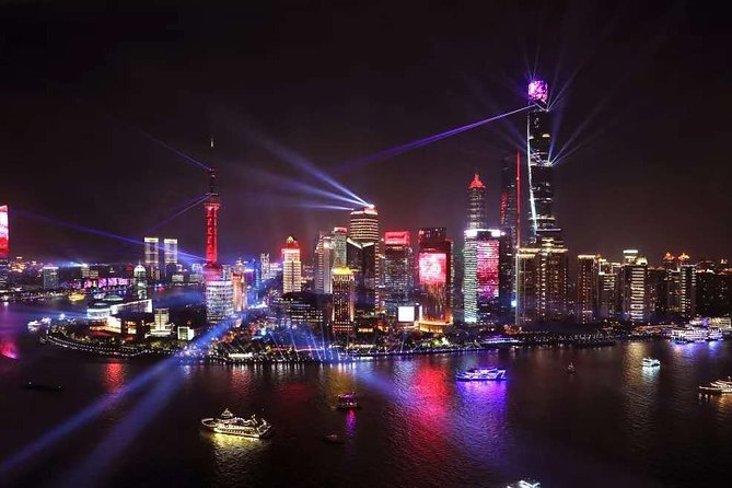 Private Shanghai Night River Cruise and Hot Pot Dining Experience - What first-time hot pot diners should expect