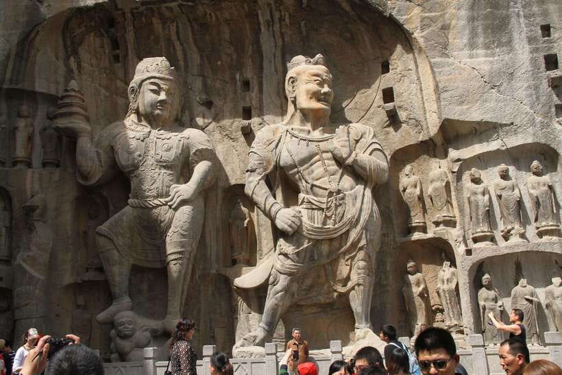Private Tour: Longmen Grottoes, Shaolin Temple & Kungfu Show - Two major sights in one demanding day