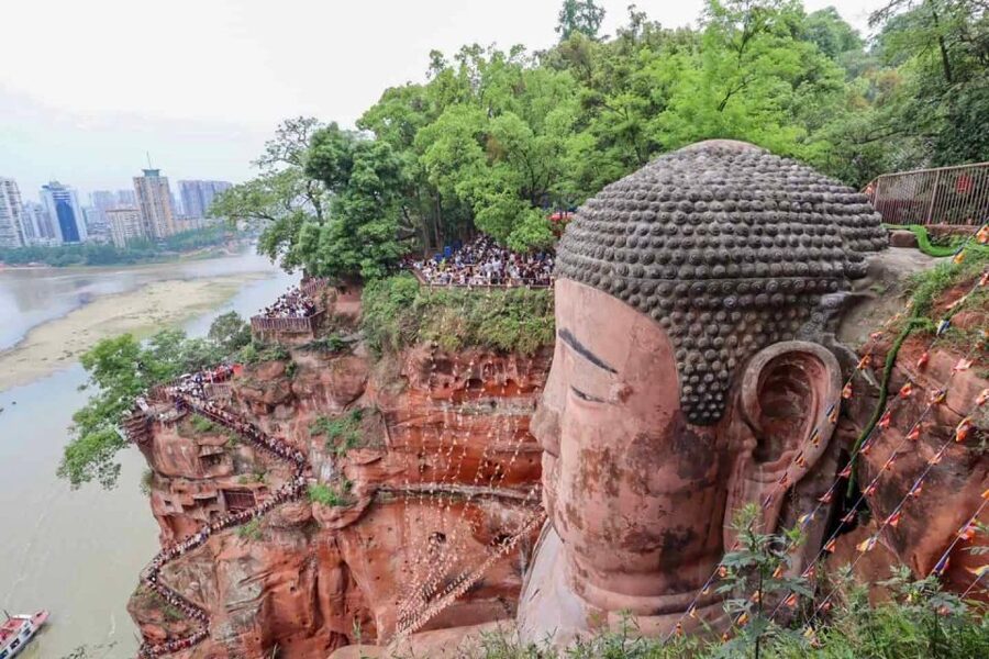 Private Tour to Leshan Giant Buddha & Huanglongxi Old Town - Key points to know before you book