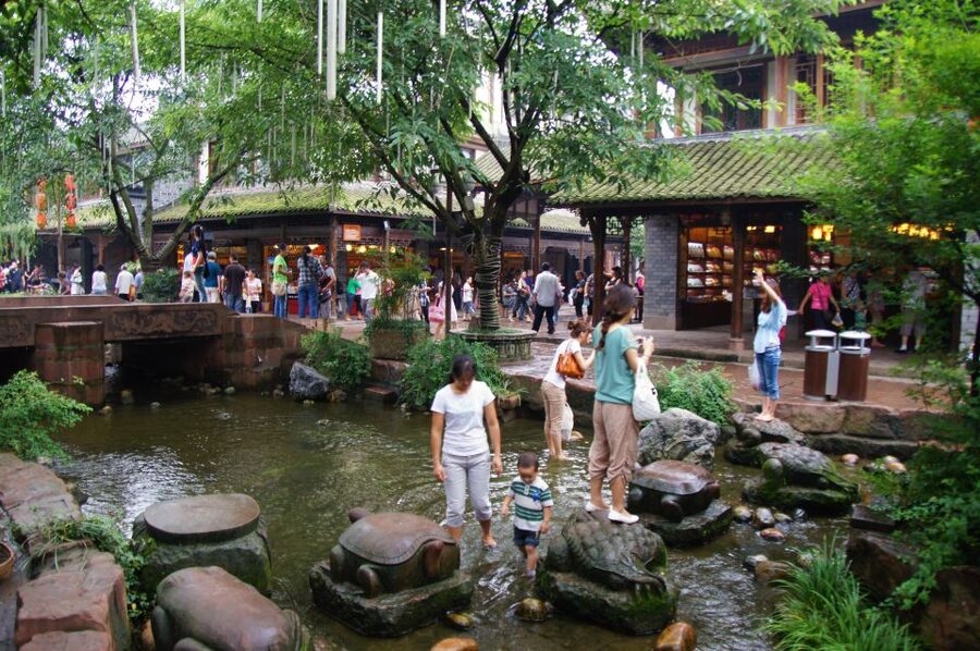Private Tour to Leshan Giant Buddha & Huanglongxi Old Town - Huanglongxi’s old streets and three temples