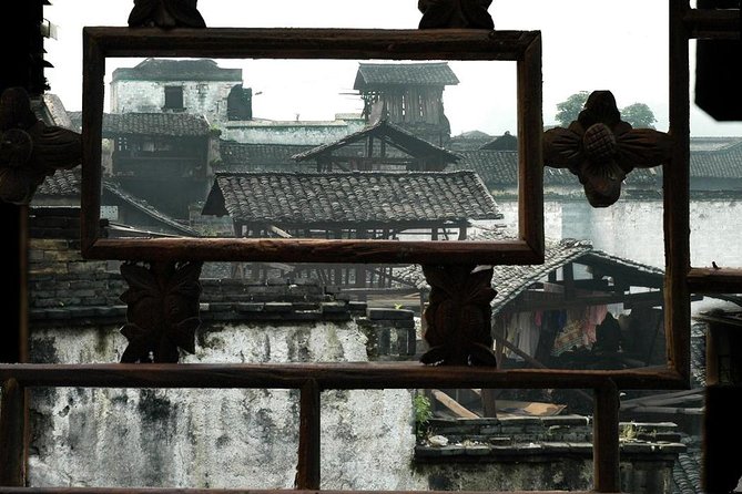 Private Transfer from Fenghuang to Guilin and stops at Hongjiang - Leaving Fenghuang for a six-hour road day