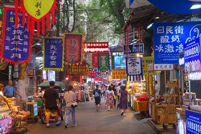Private Xi’an Night & Food Tour by Tuk Tuk and Public Transportation - Meeting near the Bell Tower at 6pm
