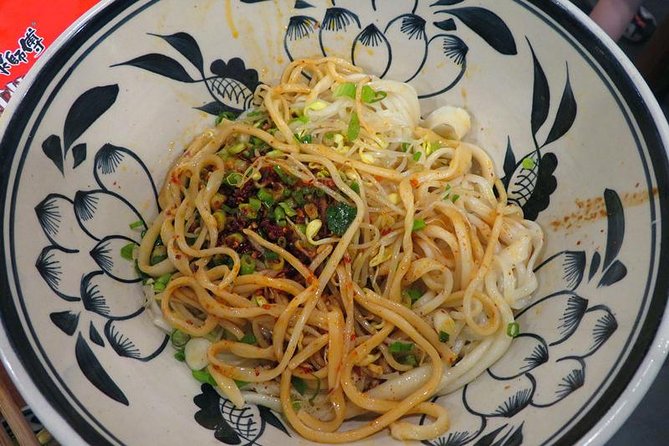 Private Xi’an Night & Food Tour by Tuk Tuk and Public Transportation - What the $80 price really covers
