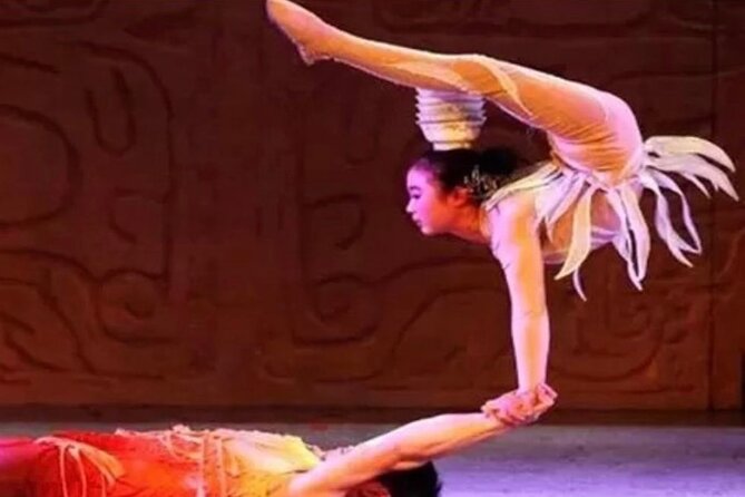 Red Theatre Beijing Acrobatics Show Ticket - Choosing between the 4:00pm and 5:40pm performances