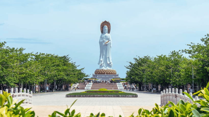 Sanya: Nanshan Cultural Tourism Zone Ticket and Tour Car - The 108-meter Guanyin statue is the main event