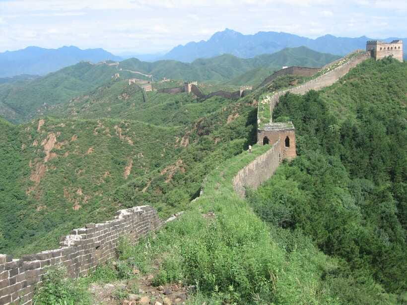 Self-guided challenging hiking from Jinshanling to Gubeikou - Jinshanling’s brick steps and watchtowers