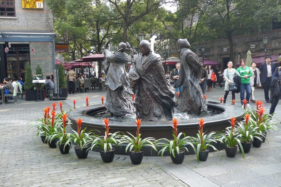 Shanghai: 3-Hour Old Shanghai City Tour - The bazaar and lanes where daily life takes over