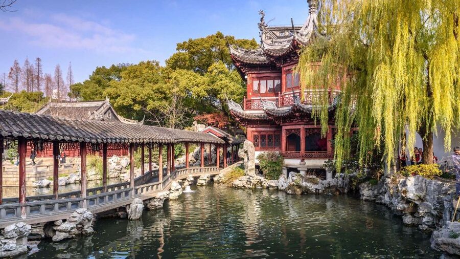 Shanghai: 4-Hour Guided City Highlights Tour - What the guides add