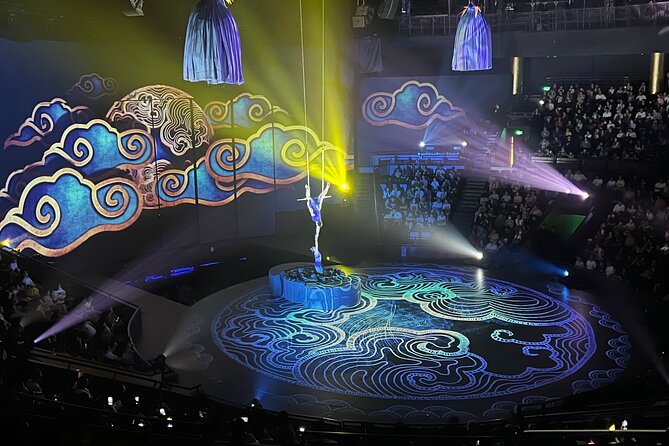 Shanghai: Circus World ERA Theatre Acrobatics Ticket - The program, from spinning plates to shoulder ballet