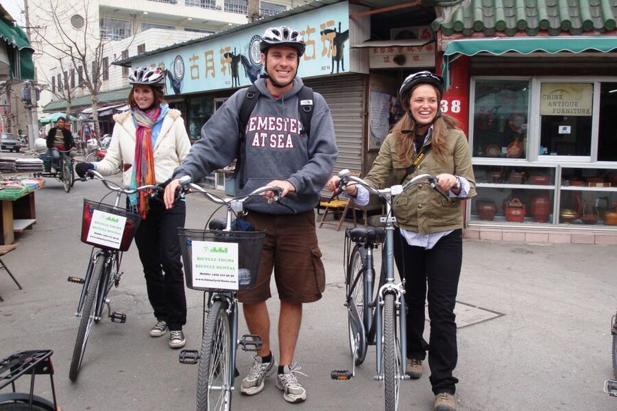 Shanghai: Half-Day Biking and Local Food Tour - Why a bicycle works so well in Shanghai
